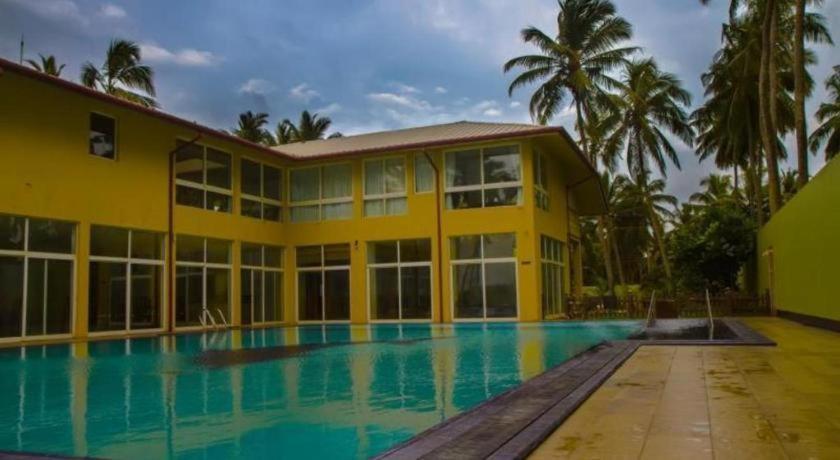 Hotel Villa Viana Marawila Exterior foto